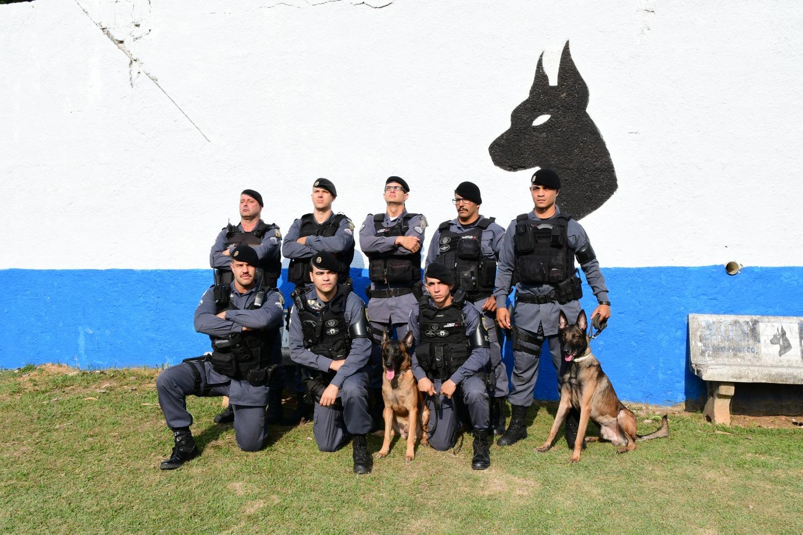 BAC entrega cães de faro ao 5º e 10º Batalhão