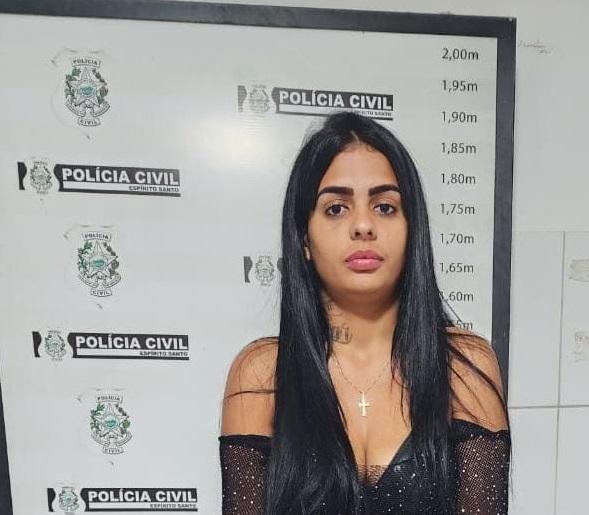 Polícia de Rio Bananal prende mulher por envolvimento com tráfico de drogas.